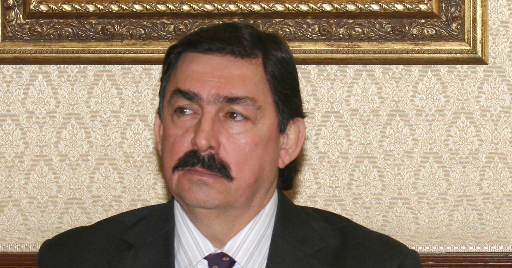 Mineros impugnan la candidatura de Napoleón Gómez Urrutia al Senado