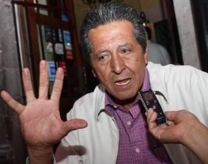 Campesinos, flojos y chismosos: senador del PAN