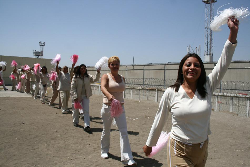Penas justas ante casos desesperados: ONG propone reformas a favor de mujeres presas