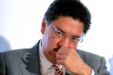 Más excolaboradores de Ruiz investigados por desvío de recursos