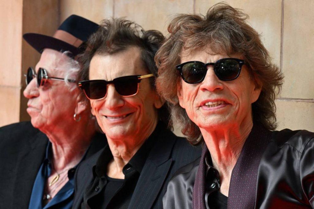 RONNIE WOOD HABLA DE "HACKNEY DIAMONDS": "ESTAS CANCIONES SON EXPLOSIVAS" Han pasado -casi- 20 años para esta noticia: los Rolling Stones ¡anuncian  nuevo álbum!