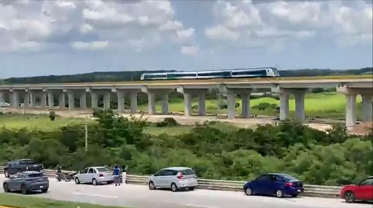 AMLO estrena el Tren Maya; realiza primer recorrido de supervisión de Campeche a Mérida
