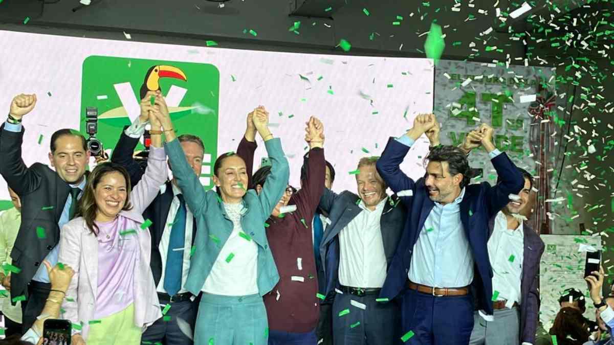 Sheinbaum se viste de verde y formaliza su alianza con el PVEM, ex aliado del PAN y del PRI