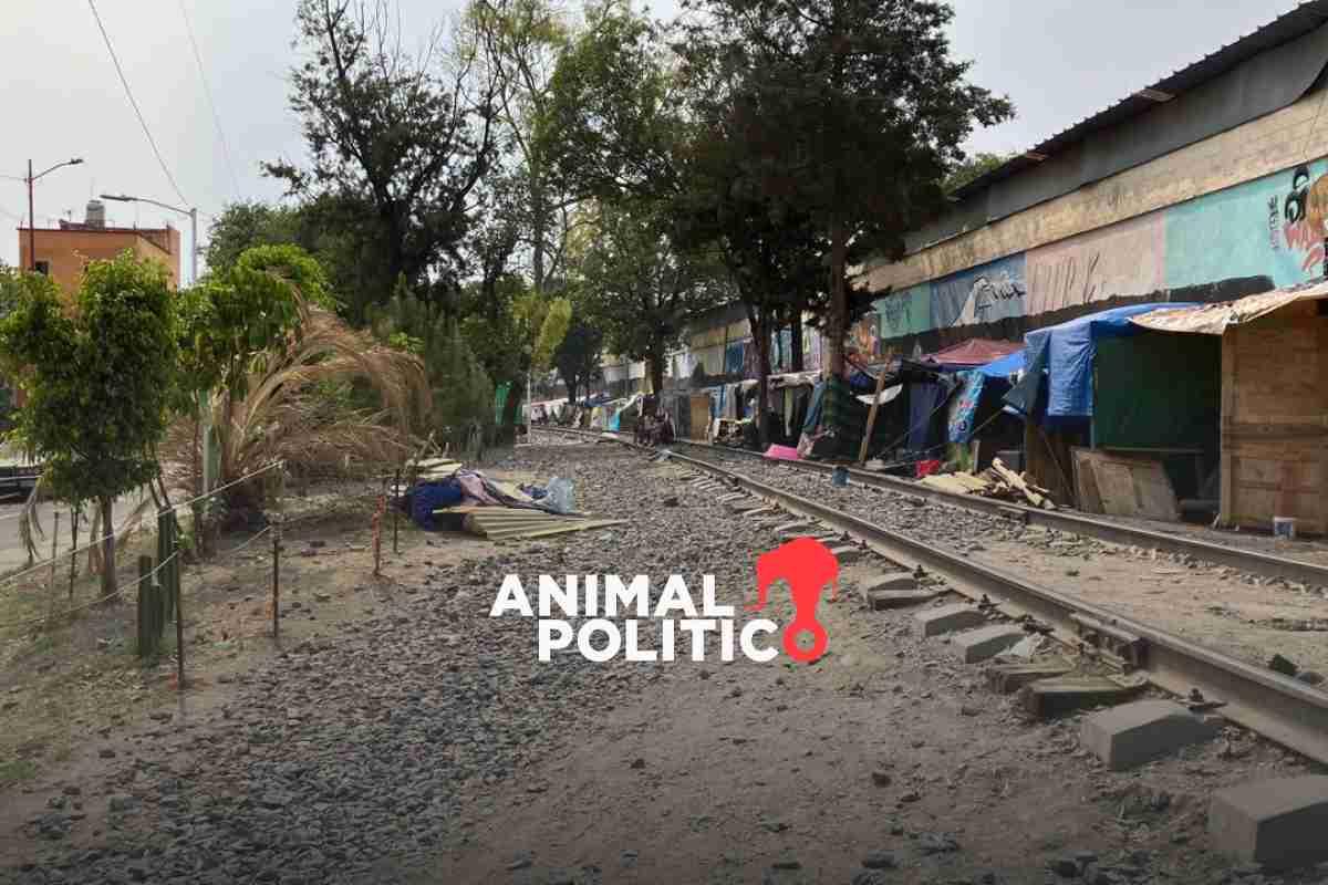 Migrantes viven abusos y una larga espera mientras llega una cita de la aplicación que lanzó EU para solicitar asilo