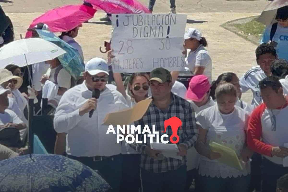 Maestros de Quintana Roo se van a paro indefinido en protesta por reforma a ley del ISSSTE