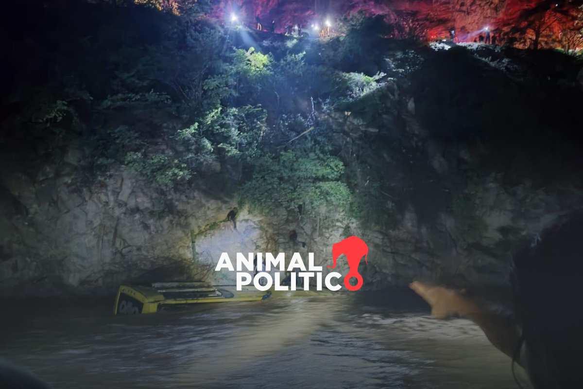 Autobús cae a un río en Guerrero; hay al menos 7 personas muertas