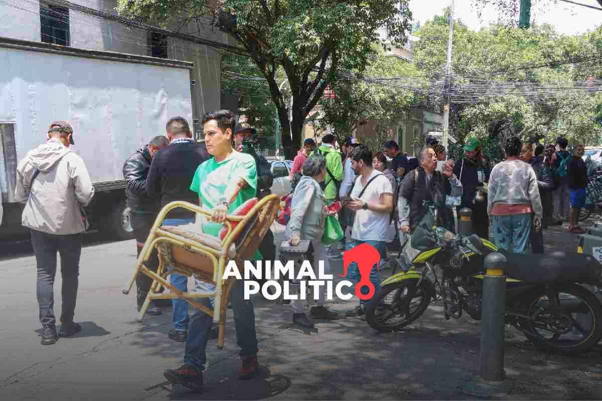 Desalojan a 22 familias en la colonia Roma; vecinos denuncian irrupción violenta