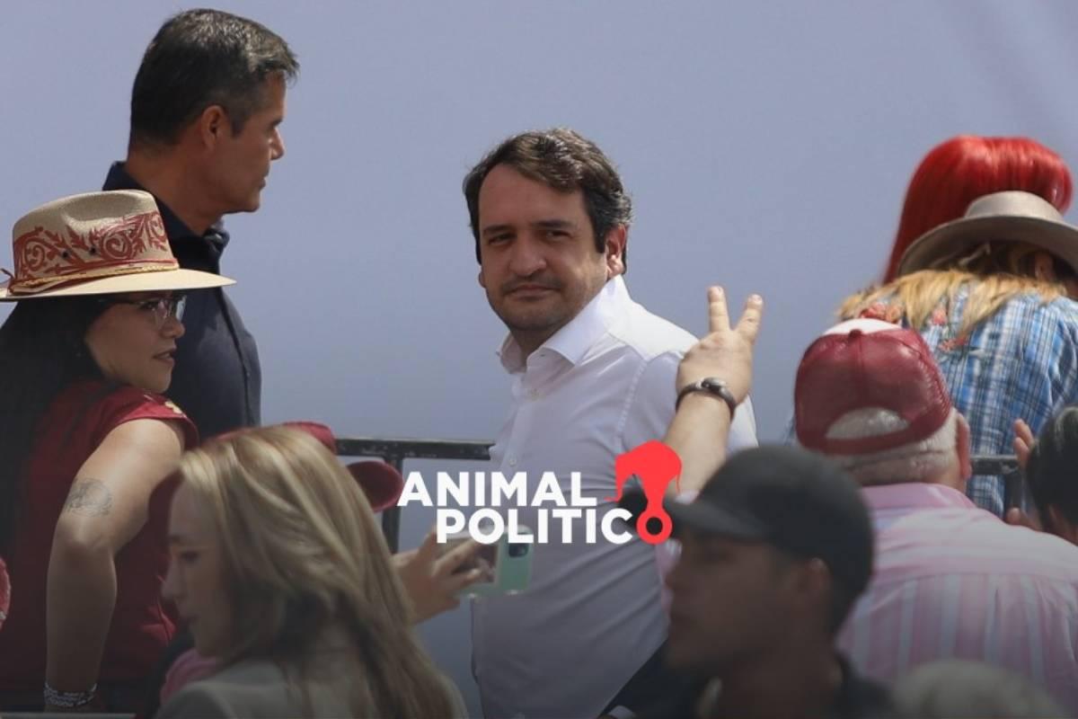 "Quieren que rompa con AMLO, pero no ocurrirá", dice Sheinbaum; Andrés López Beltrán acude al Zócalo