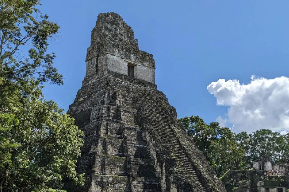 Guatemala recupera 29 piezas mayas que estaban perdidas en una colección privada de México