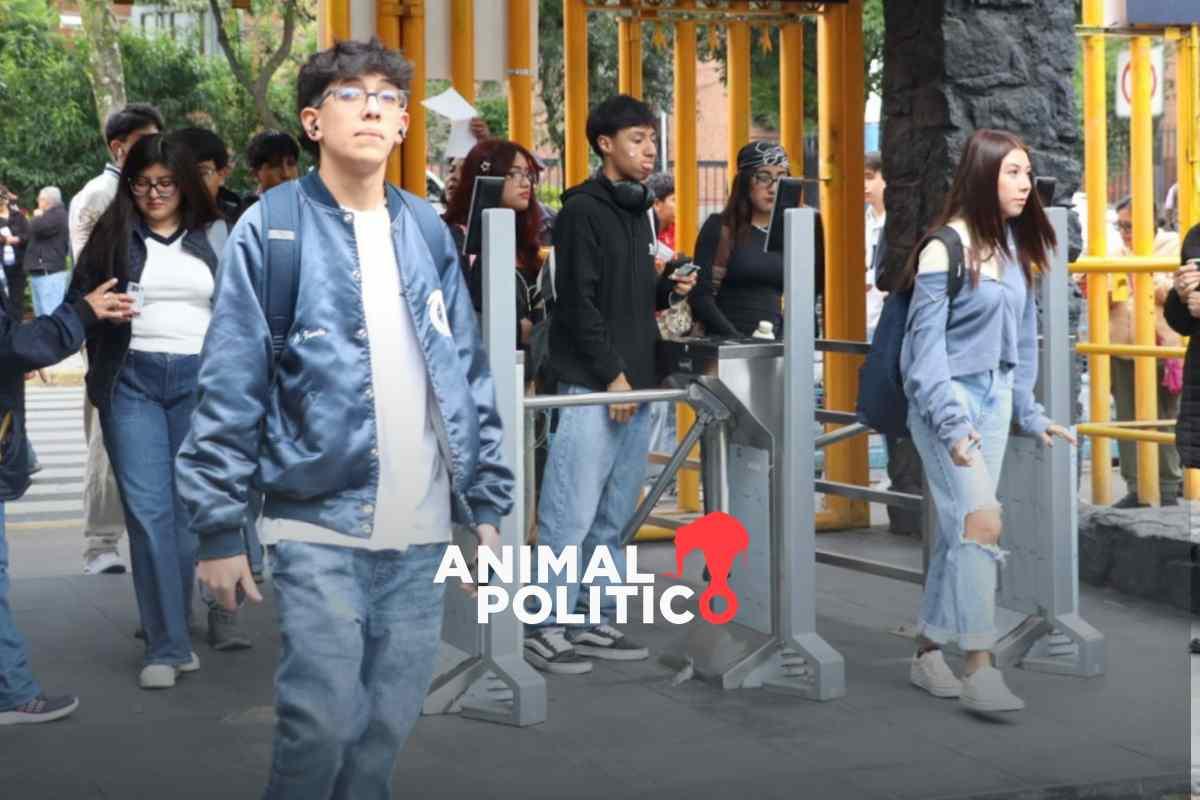 Ocho de cada diez jóvenes mexicanos respaldan la democracia, pero no se sienten representados en la política nacional