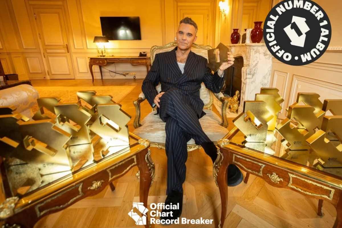 ¿Más grande que The Beatles? Robbie Williams rompe récord