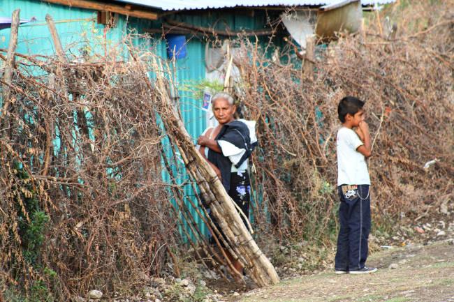 Cada hora hay 46 personas más en situación de pobreza en el Edomex: #SemáforoEconómico