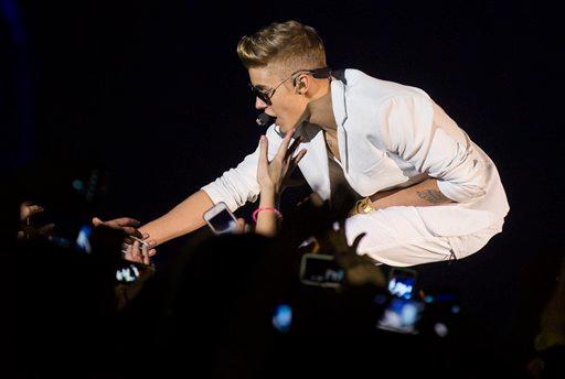 Justin Bieber aclara que sólo se reunió con la familia de Peña Nieto