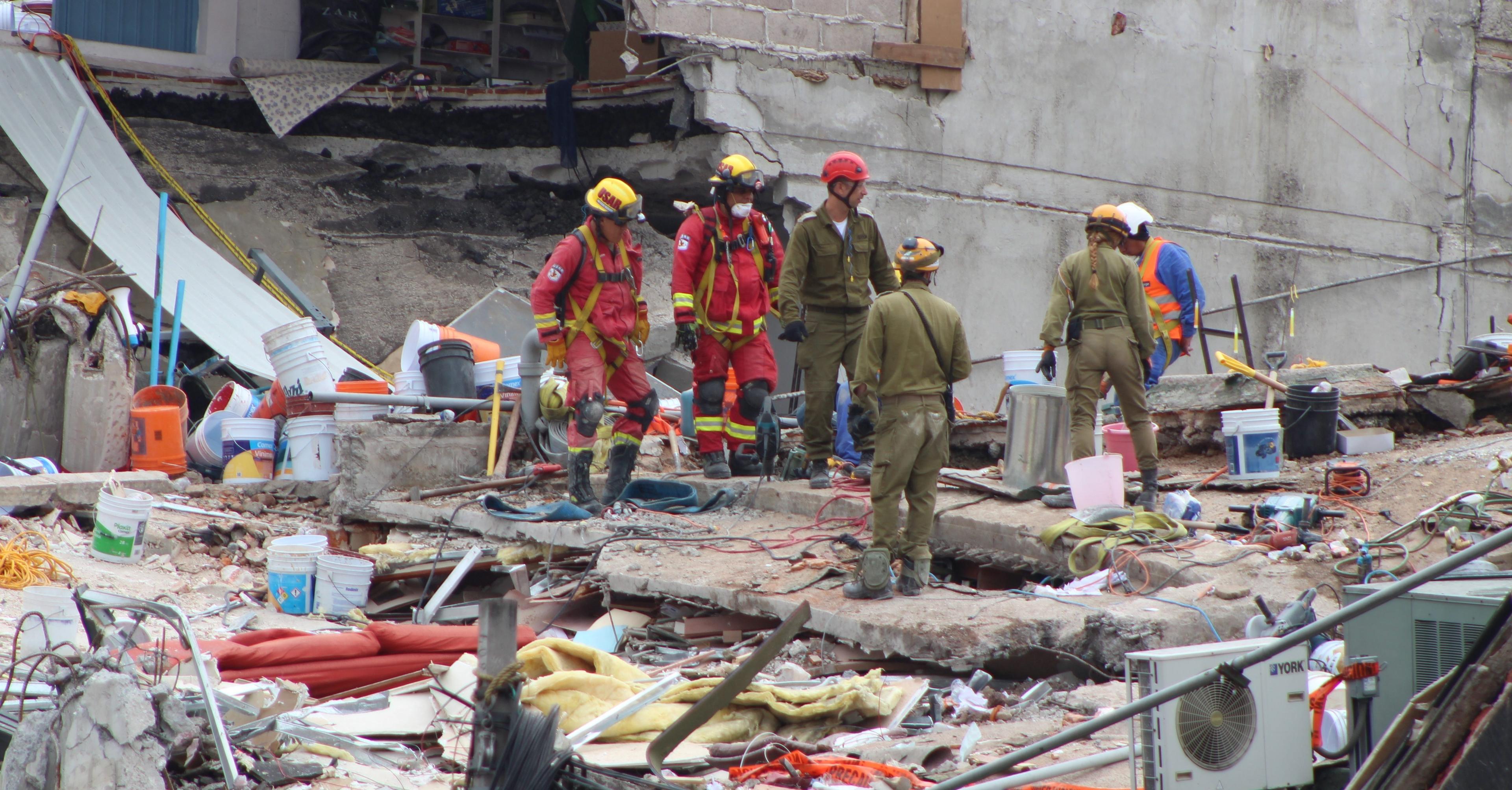 El edificio de Álvaro Obregón se colapsó en 15 segundos: sobreviviente