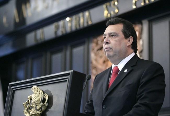 Sólo 1% creyó los motivos de Ángel Aguirre para renunciar al gobierno de Guerrero: Parametría