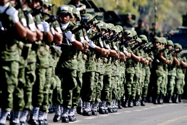 Pentágono entrenará a militares mexicanos contra el narco