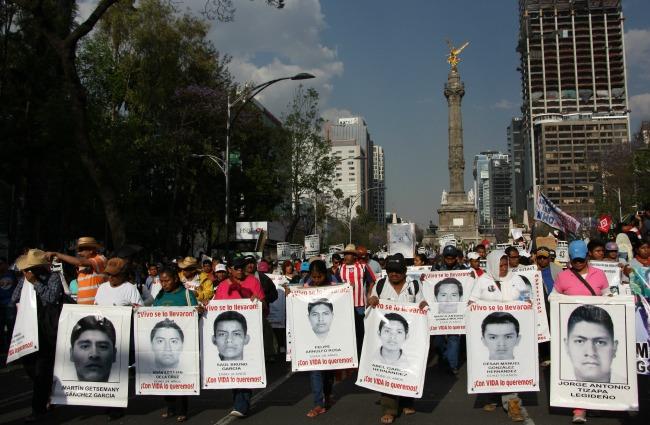 5 fallas del gobierno mexicano en el caso Iguala, según los expertos de la CIDH