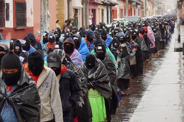 “Si el PRI nunca se fue, nosotros tampoco”: EZLN