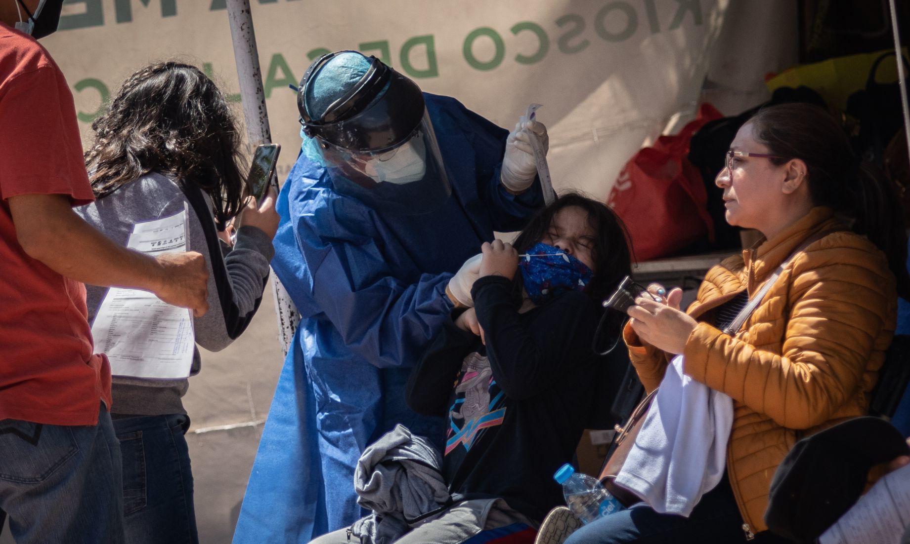 México suma 6 mil 535 casos de COVID; se han vacunado más de 42 millones de personas