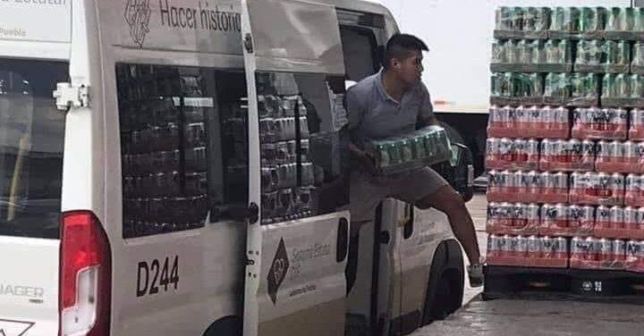 Investigan uso de camioneta del DIF para transportar cervezas en Puebla