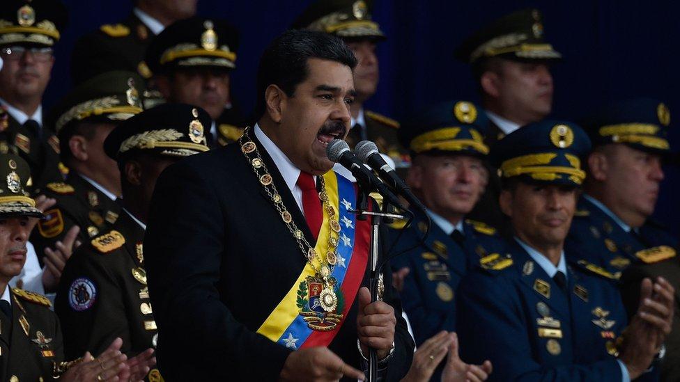 Atentan contra Nicolás Maduro con un dron mientras daba un discurso