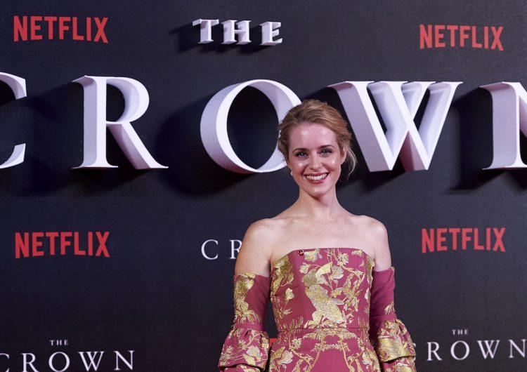Netflix pagó menos a Claire Foy por su papel de la Reina Isabel, que a Matt Smith en The Crown