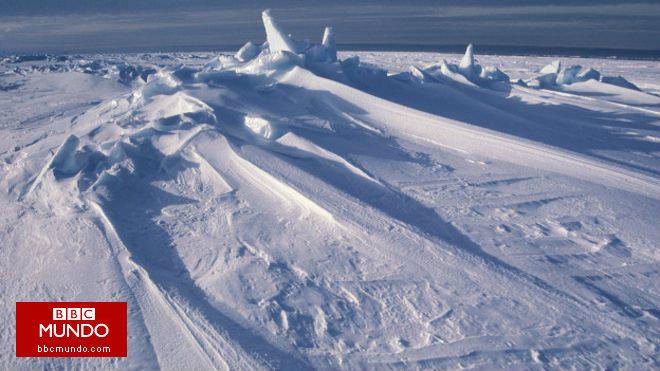 ¿Por qué se derrite el Ártico mientras aumenta el hielo de la Antártica?