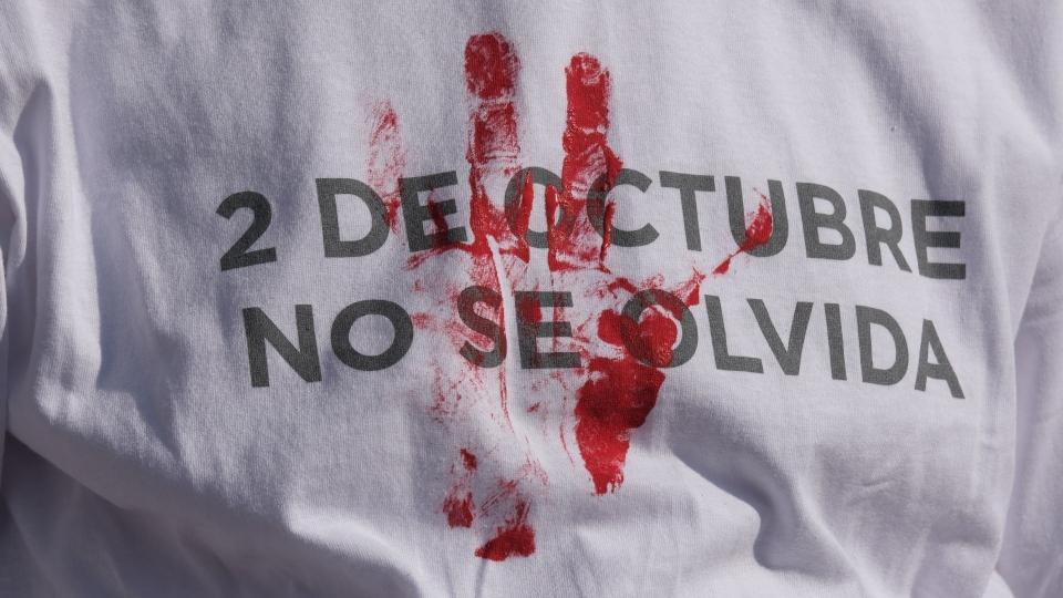 ‘No basta con pedir perdón’: a 53 años de matanza de Tlatelolco exigen justicia