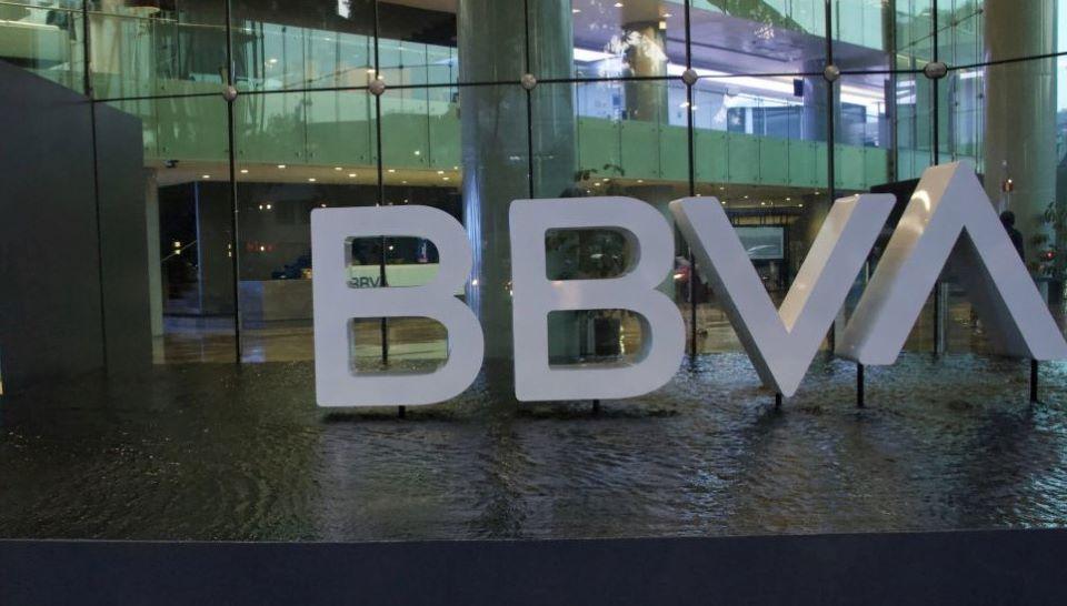 Usuarios reportan fallas en app de Bancomer; son intermitentes, dice BBVA