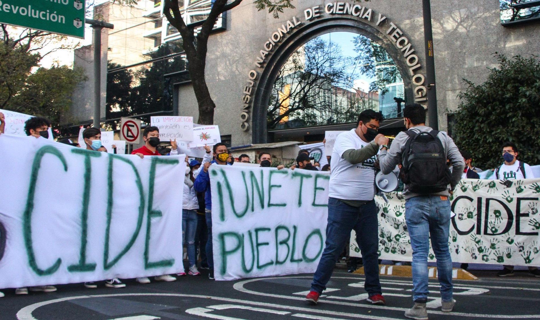 Investigadores rechazan intervención de Conacyt en el CIDE por ‘intereses políticos’