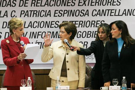 Cassez logra consenso entre partidos de oposición y Calderón
