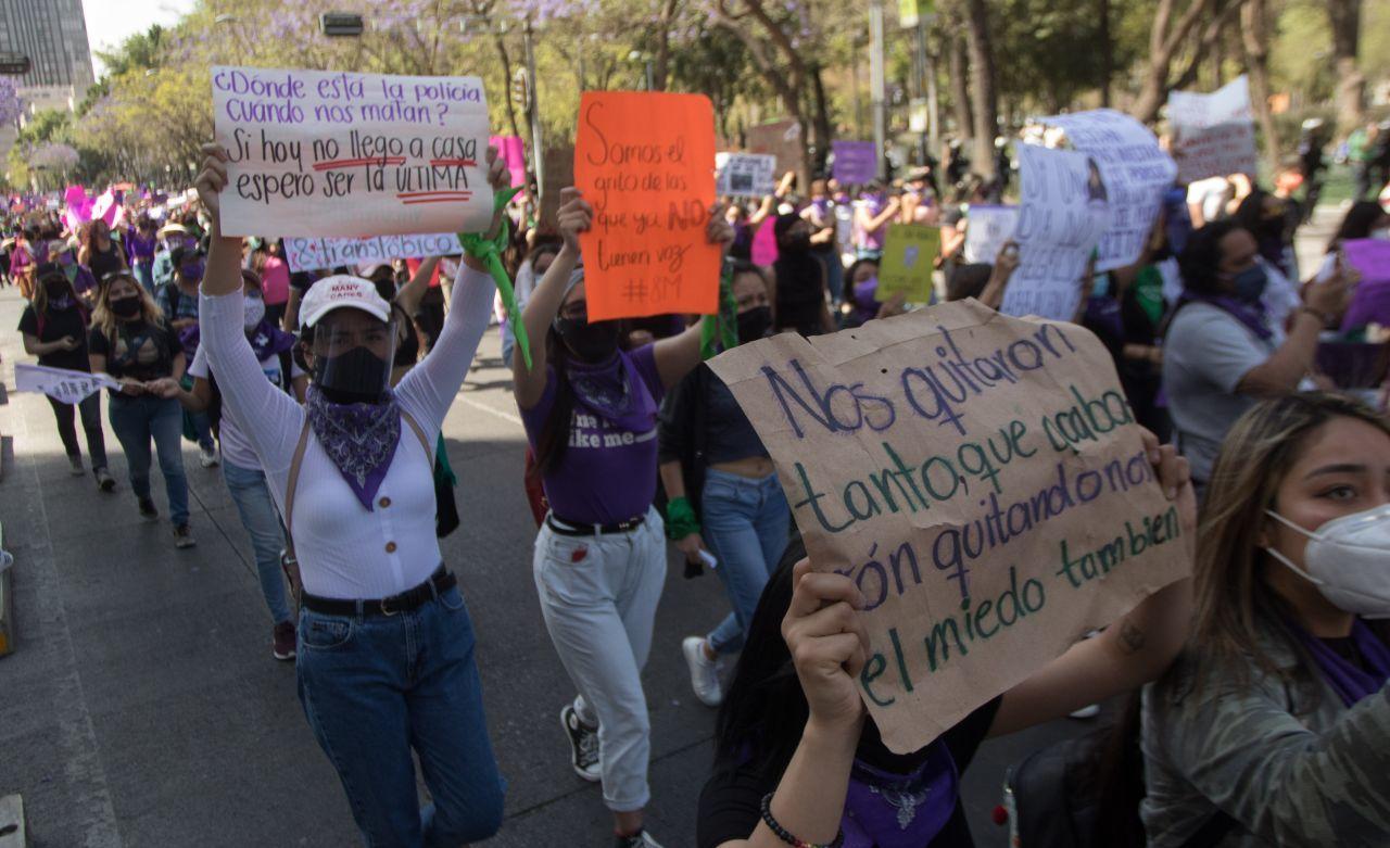 “Vivas nos queremos”: Mujeres protestan contra feminicidios, desapariciones y violencia en el país