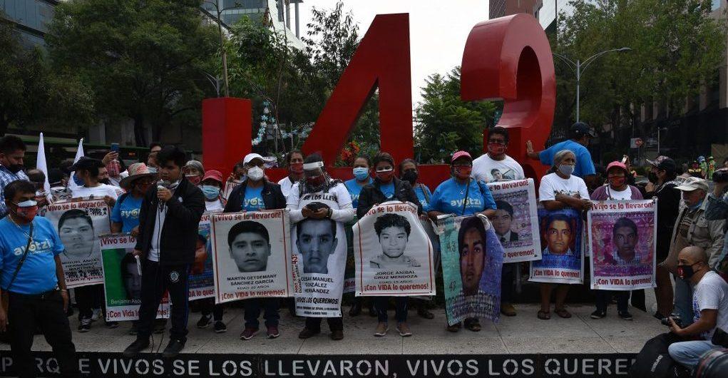 “Son seis años y nada”: estos son los pendientes de la investigación sobre Ayotzinapa