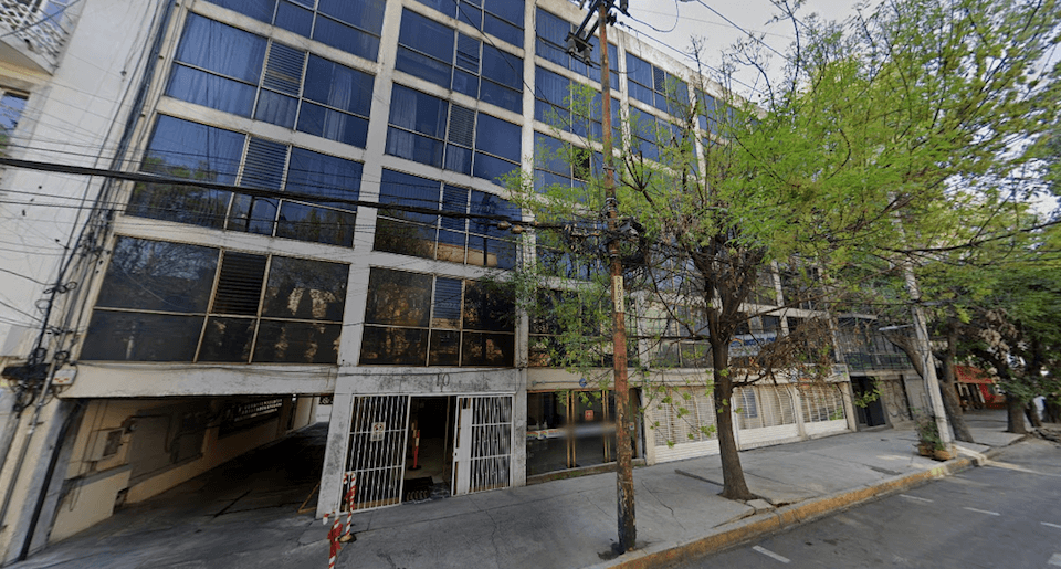 Ataque en un despacho de abogados en CDMX deja tres muertos y un herido