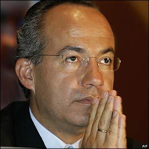 Calderón presume construcción de nuevos penales, ante “crisis” penitenciaria
