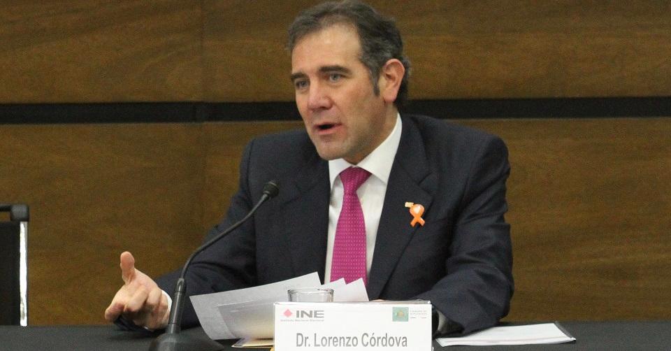 Lorenzo Córdova advierte sobre nuevo intento de subordinar al INE y afectar su autonomía