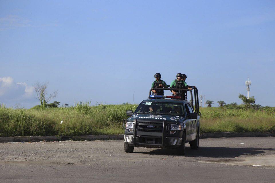 Nadie vio nada: 2 personas desaparecen de una zona vigilada por marinos y policías en Veracruz