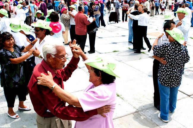 Corea del Sur <i>copia</i> a México en políticas públicas a favor de adultos mayores