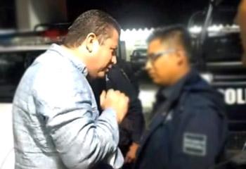 Secretario del ayuntamiento de Oaxaca insulta a policías