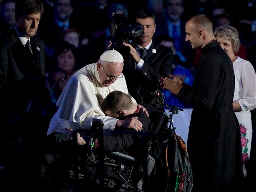 Papa Francisco se reunió con víctimas de abusos sexuales en EU