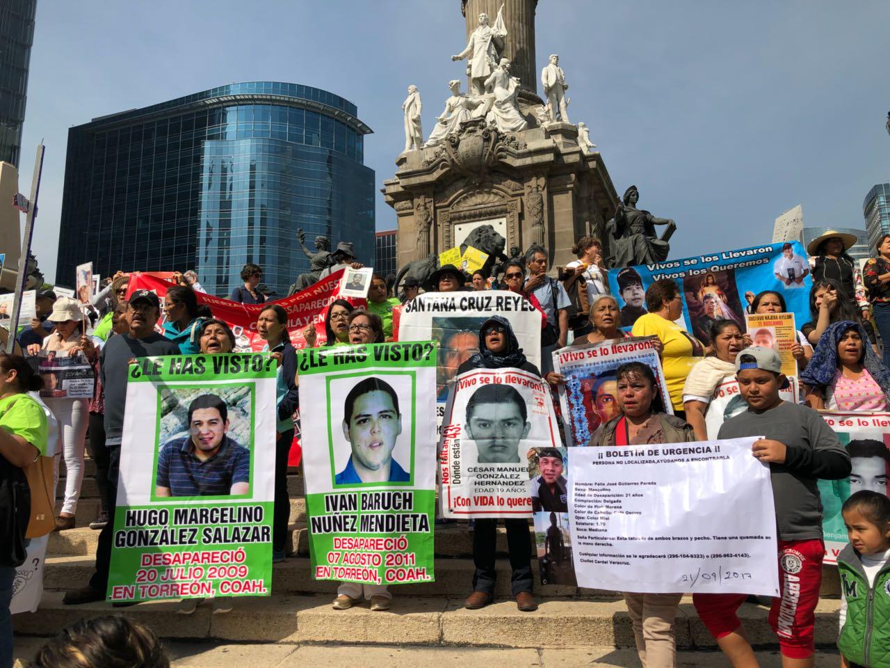 Madres de desaparecidos exigen a Peña justicia y dejar la simulación en la búsqueda de sus hijos