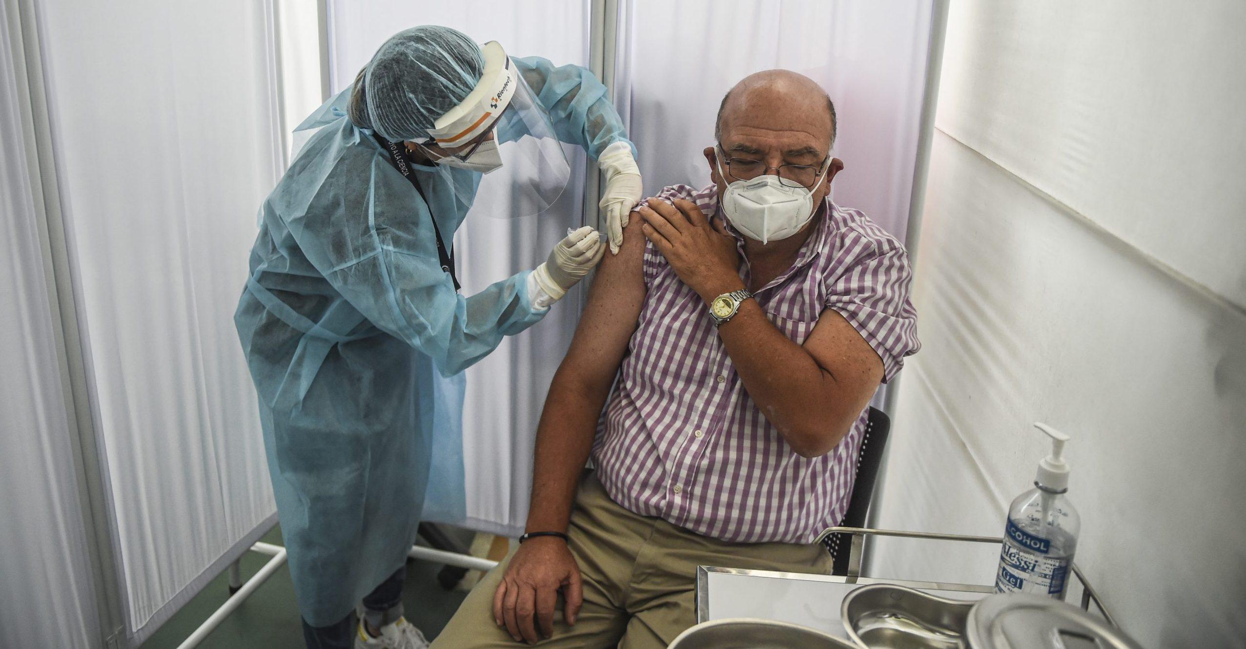 México firma acuerdo para la precompra de 35 millones de vacunas COVID de CanSino
