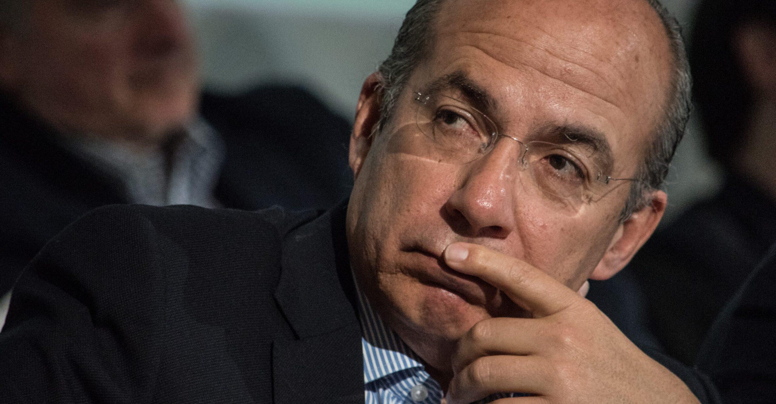 Felipe Calderón declina dar conferencia en el Tec de Monterrey por rechazo de estudiantes
