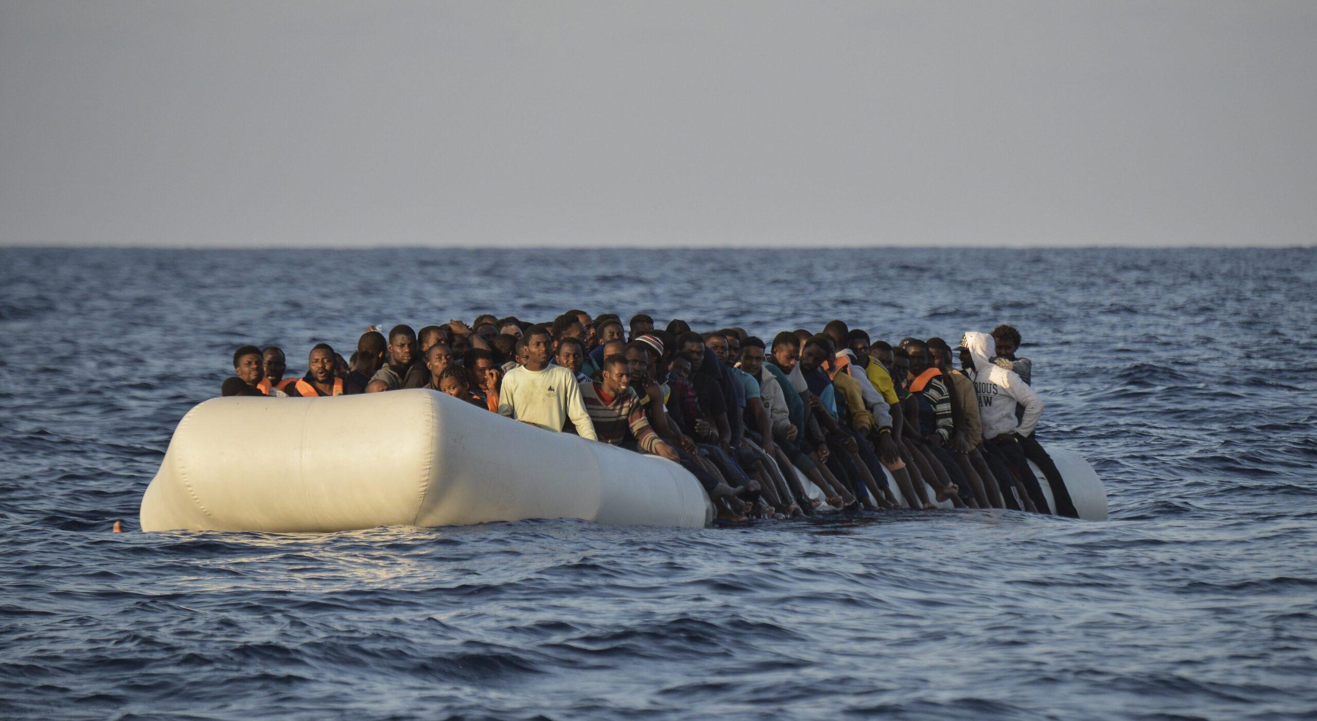 Refugiados esperaron horas por ayuda en naufragio en el que murieron 268 personas, revela audio