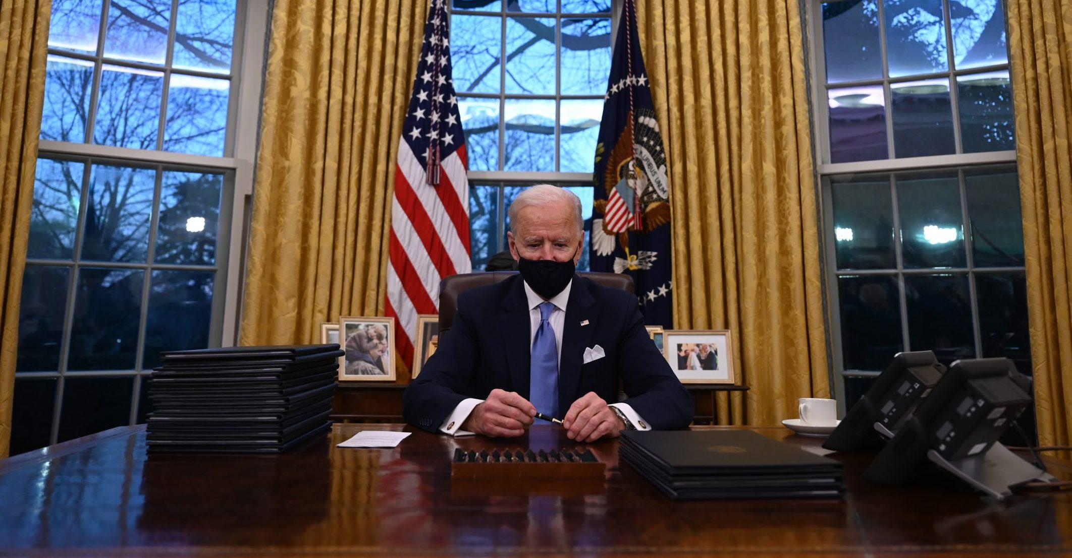 Joe Biden ordena suspender la construcción del muro entre Estados Unidos y México
