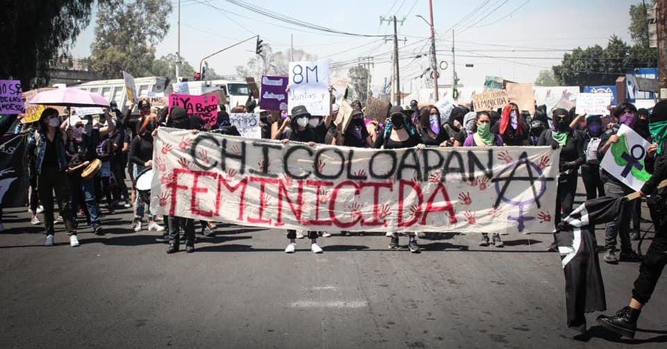 Detienen a feministas que protestaban contra partidos políticos en Chicoloapan, Edomex