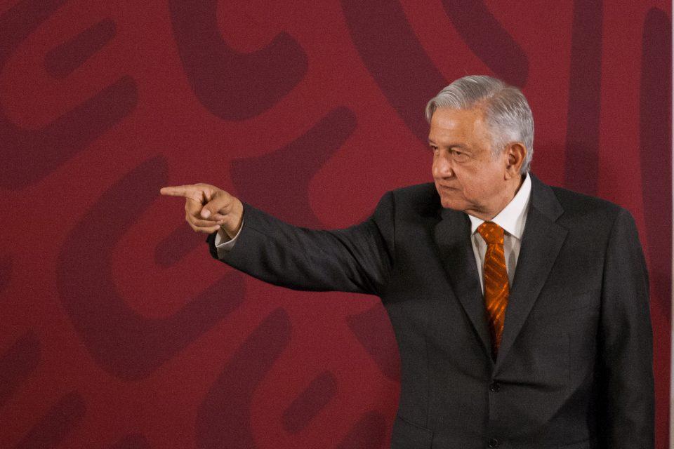Financial Times debe ofrecer disculpas a México por callar ante corrupción, dice AMLO
