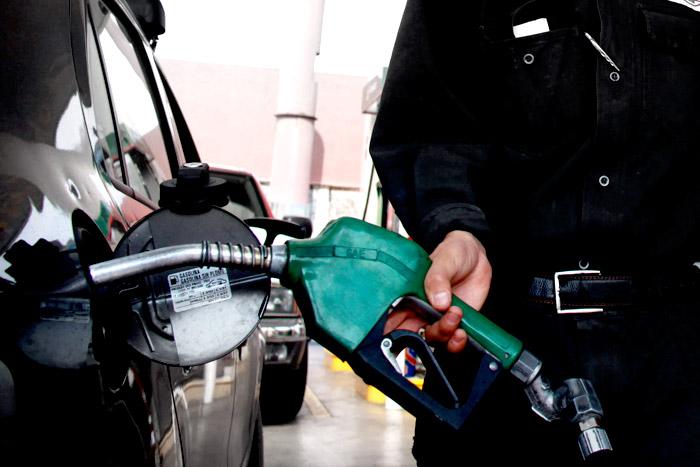 Litro de gasolina Magna costará 10 pesos a partir de mañana