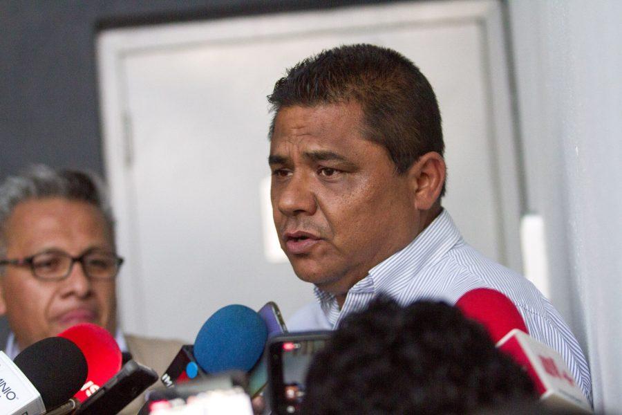 El padre de Debanhi Escobar denuncia a la fiscalía de Nuevo León por filtrar a medios información sobre el caso de su hija