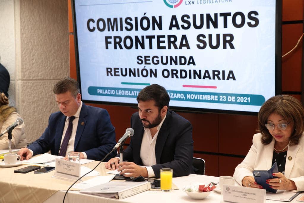 El diputado priista Carlos Miguel Aysa anuncia que votará a favor de la reforma eléctrica de AMLO